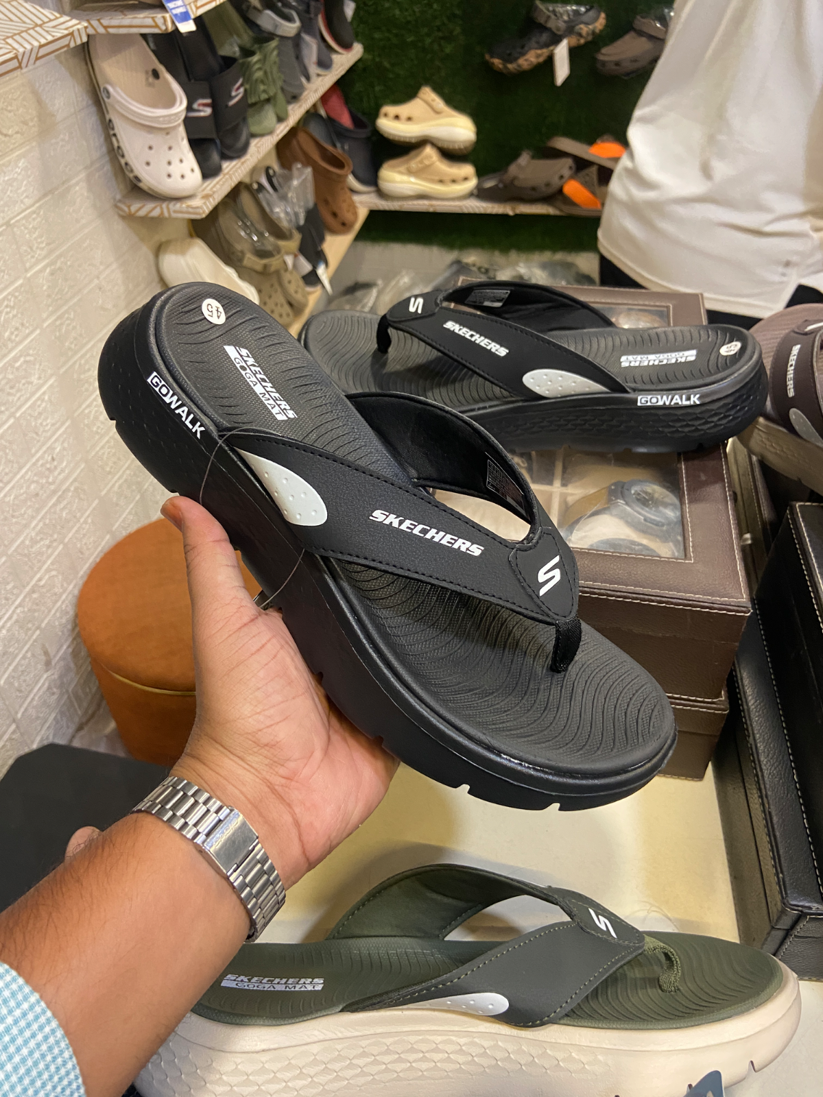 Sketchers Slippers thumbnail 5