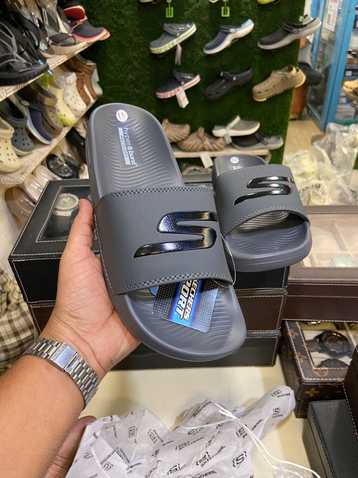 Slides sketchers  thumbnail 2
